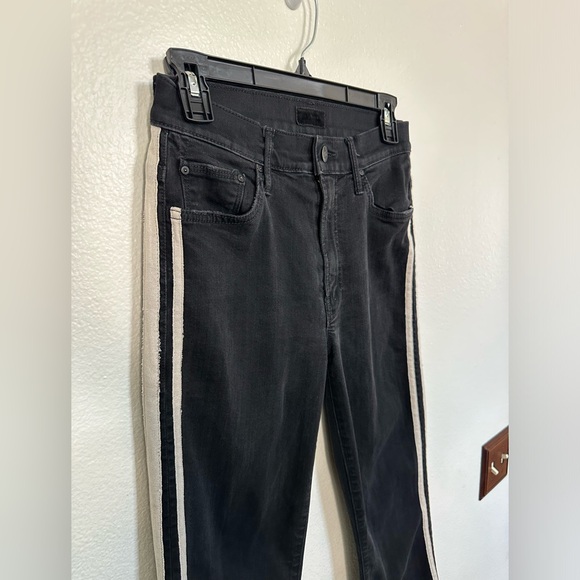 MOTHER Black Cropped Ankle Jeans with cream colored Stripes. Size 25 - Picture 6 of 10